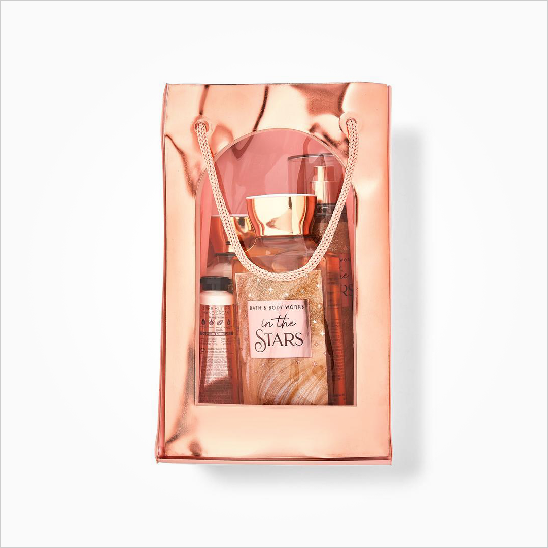 Set de regalo In The Stars Bath & Body Works - 236ml Body Mist, 236ml Body Lotion, 295ml Body Wash, 29ml Paraffin Hand Cream